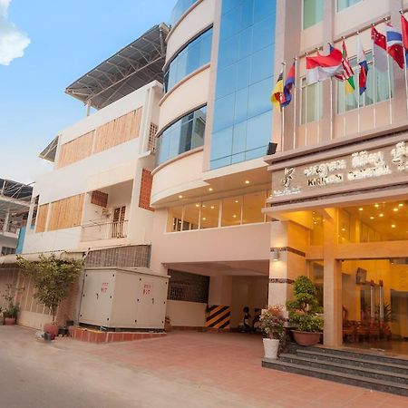 Kirirom Crystal Hotel Phnom-Penh Buitenkant foto