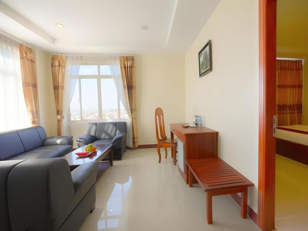 Kirirom Crystal Hotel Phnom-Penh Buitenkant foto