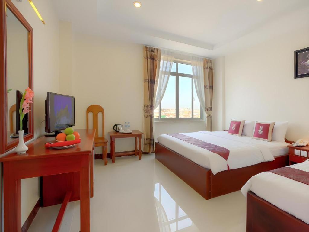 Kirirom Crystal Hotel Phnom-Penh Buitenkant foto