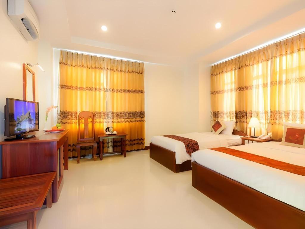 Kirirom Crystal Hotel Phnom-Penh Buitenkant foto