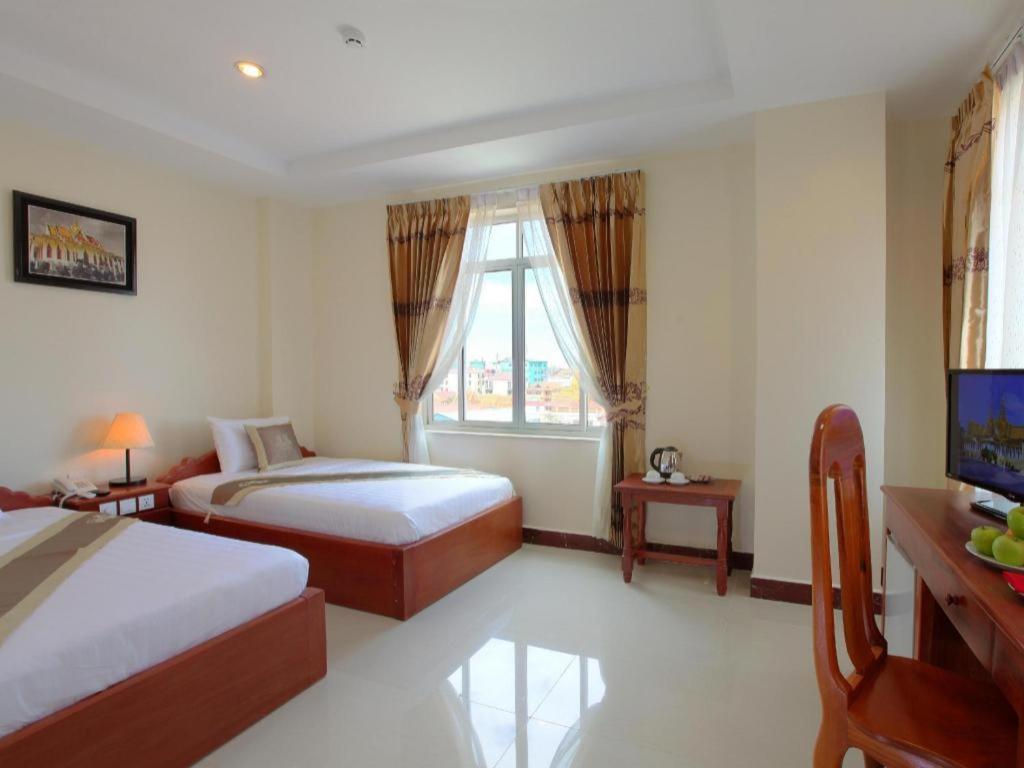 Kirirom Crystal Hotel Phnom-Penh Buitenkant foto