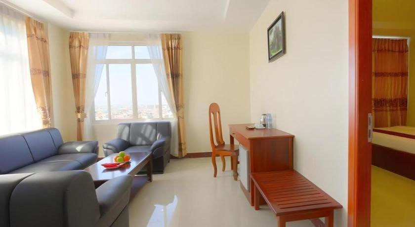 Kirirom Crystal Hotel Phnom-Penh Buitenkant foto