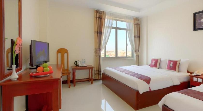 Kirirom Crystal Hotel Phnom-Penh Buitenkant foto