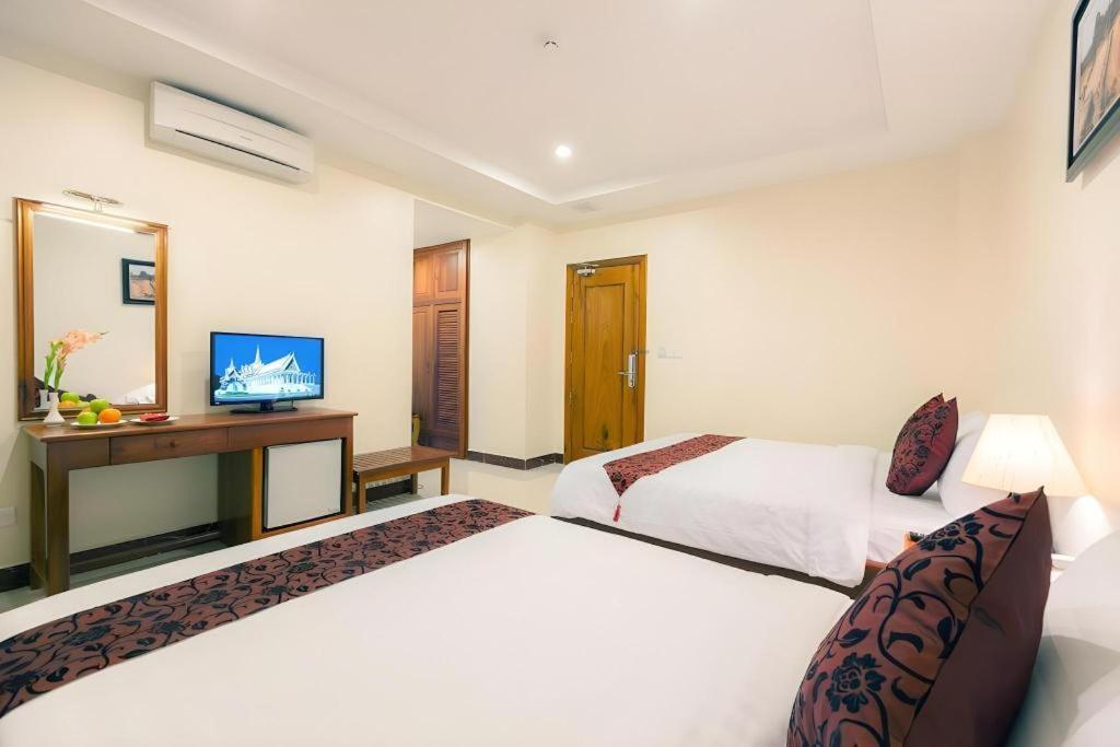 Kirirom Crystal Hotel Phnom-Penh Buitenkant foto
