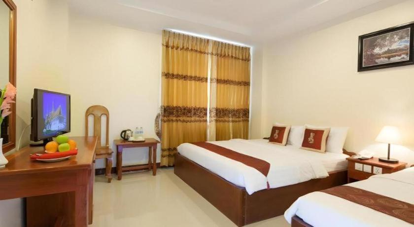 Kirirom Crystal Hotel Phnom-Penh Buitenkant foto