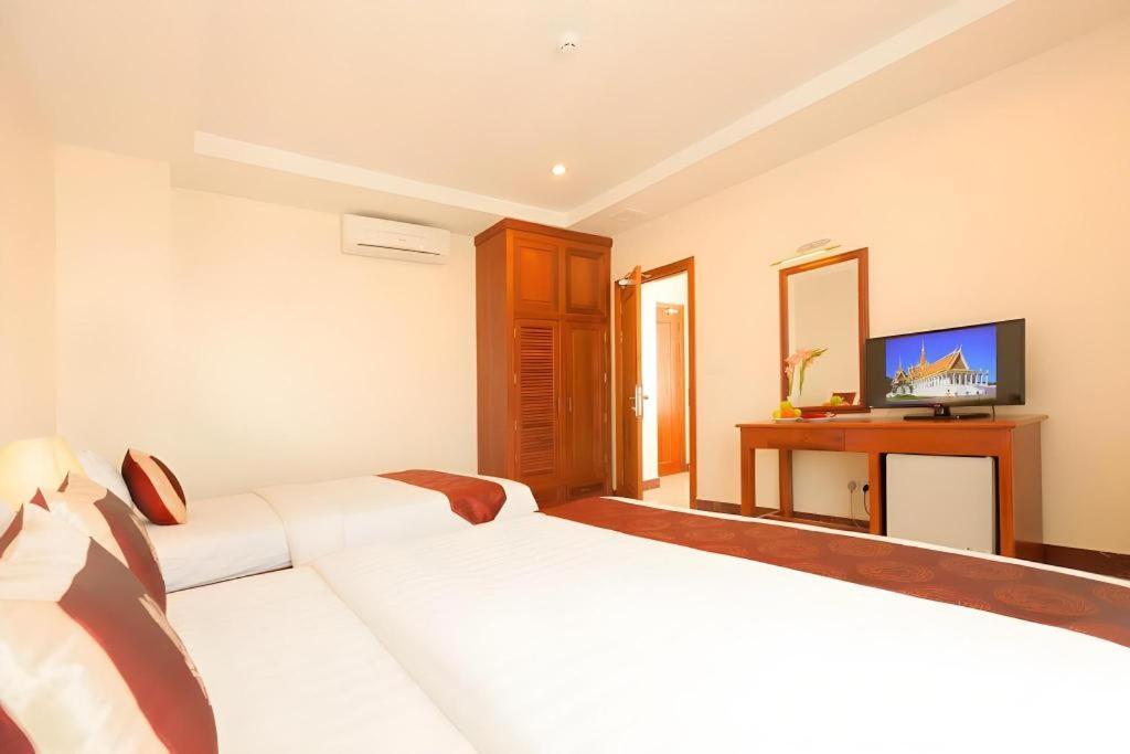 Kirirom Crystal Hotel Phnom-Penh Buitenkant foto