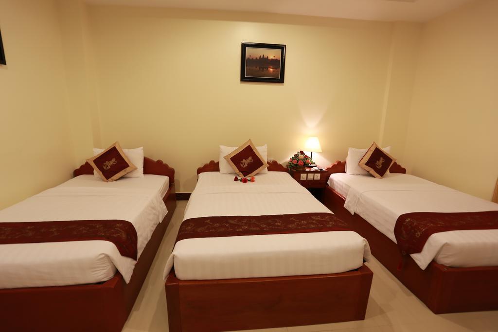 Kirirom Crystal Hotel Phnom-Penh Buitenkant foto